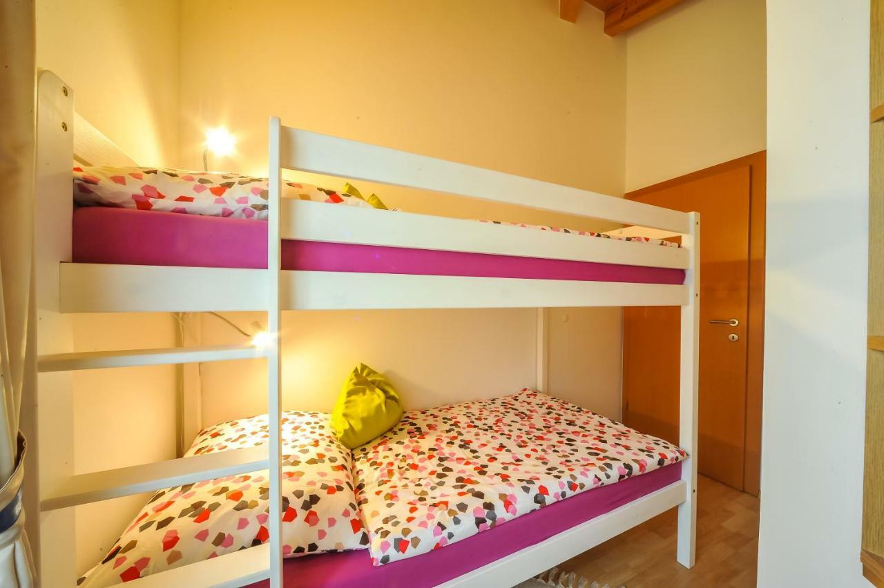Ferienwohnung Regina Sankt Peter-Freienstein Екстериор снимка