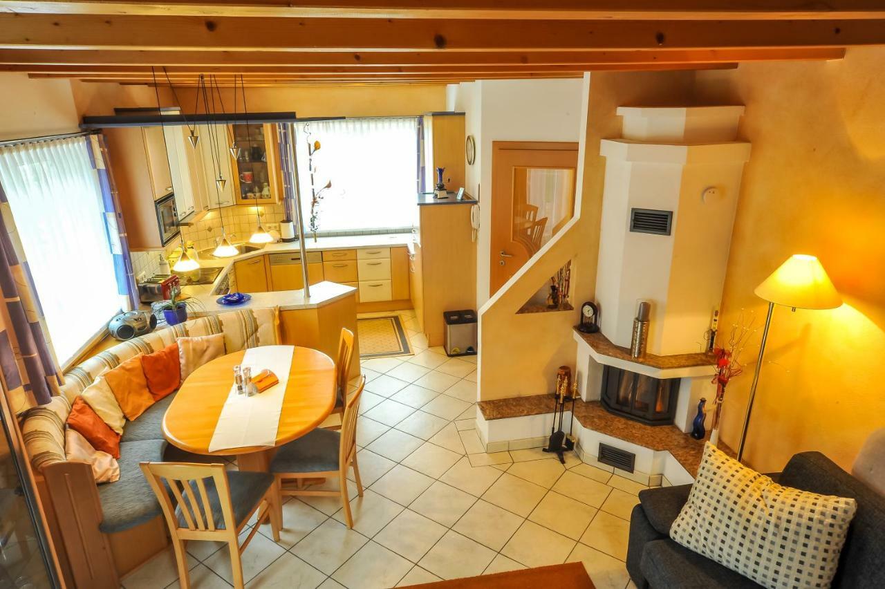 Ferienwohnung Regina Sankt Peter-Freienstein Екстериор снимка