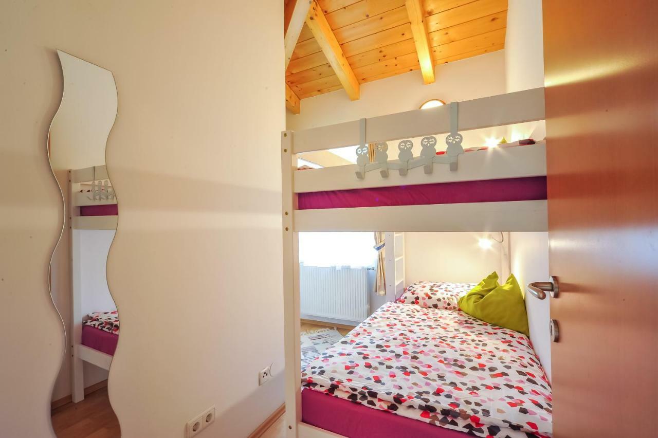 Ferienwohnung Regina Sankt Peter-Freienstein Екстериор снимка